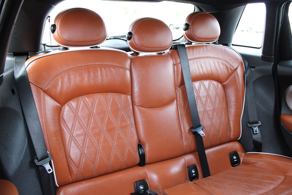 2020 Mini Cooper 4 Door Hardtop S Iconic photo 17