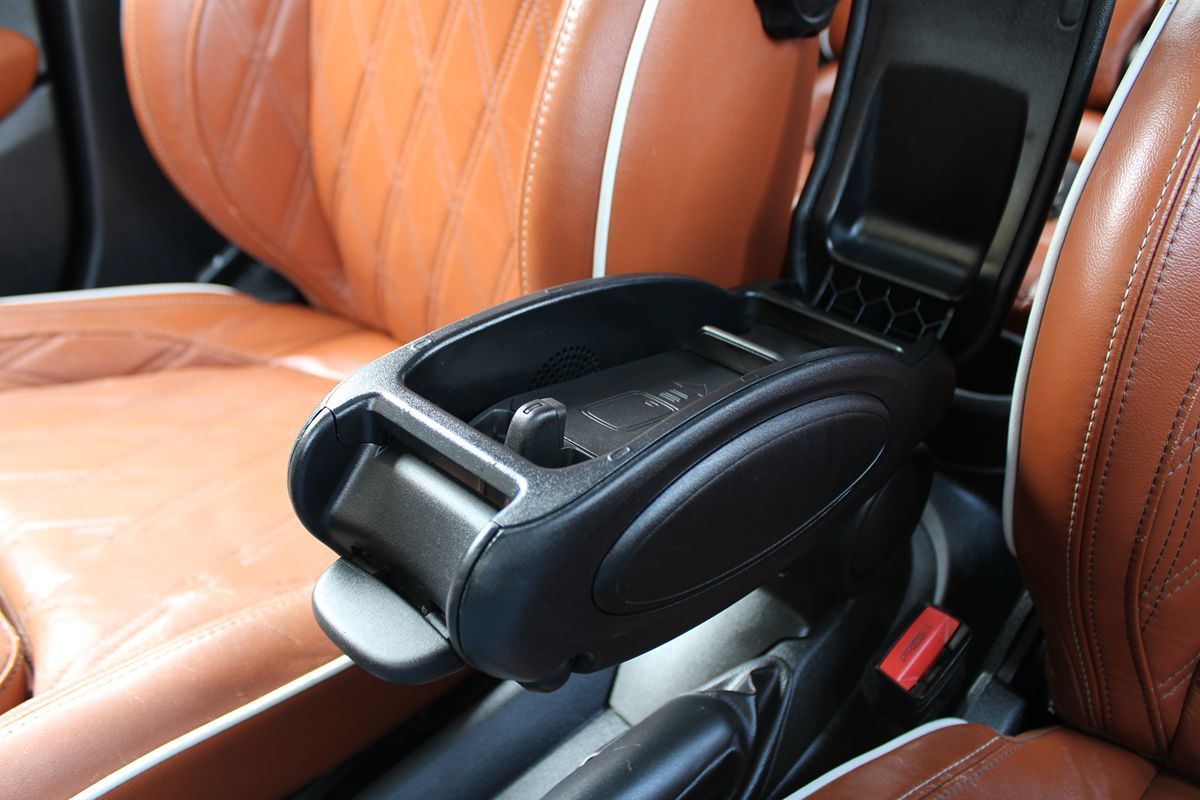 2020 Mini Cooper 4 Door Hardtop S Iconic photo 21