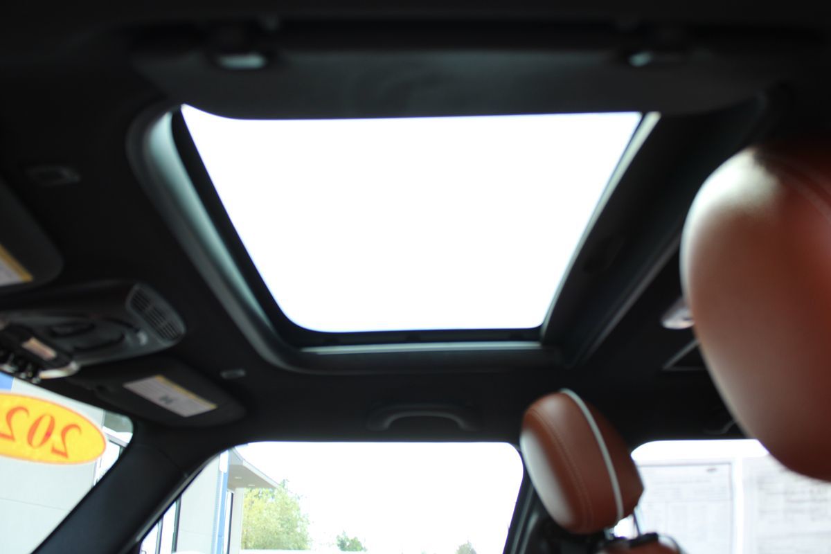 2020 Mini Cooper 4 Door Hardtop S Iconic photo 24