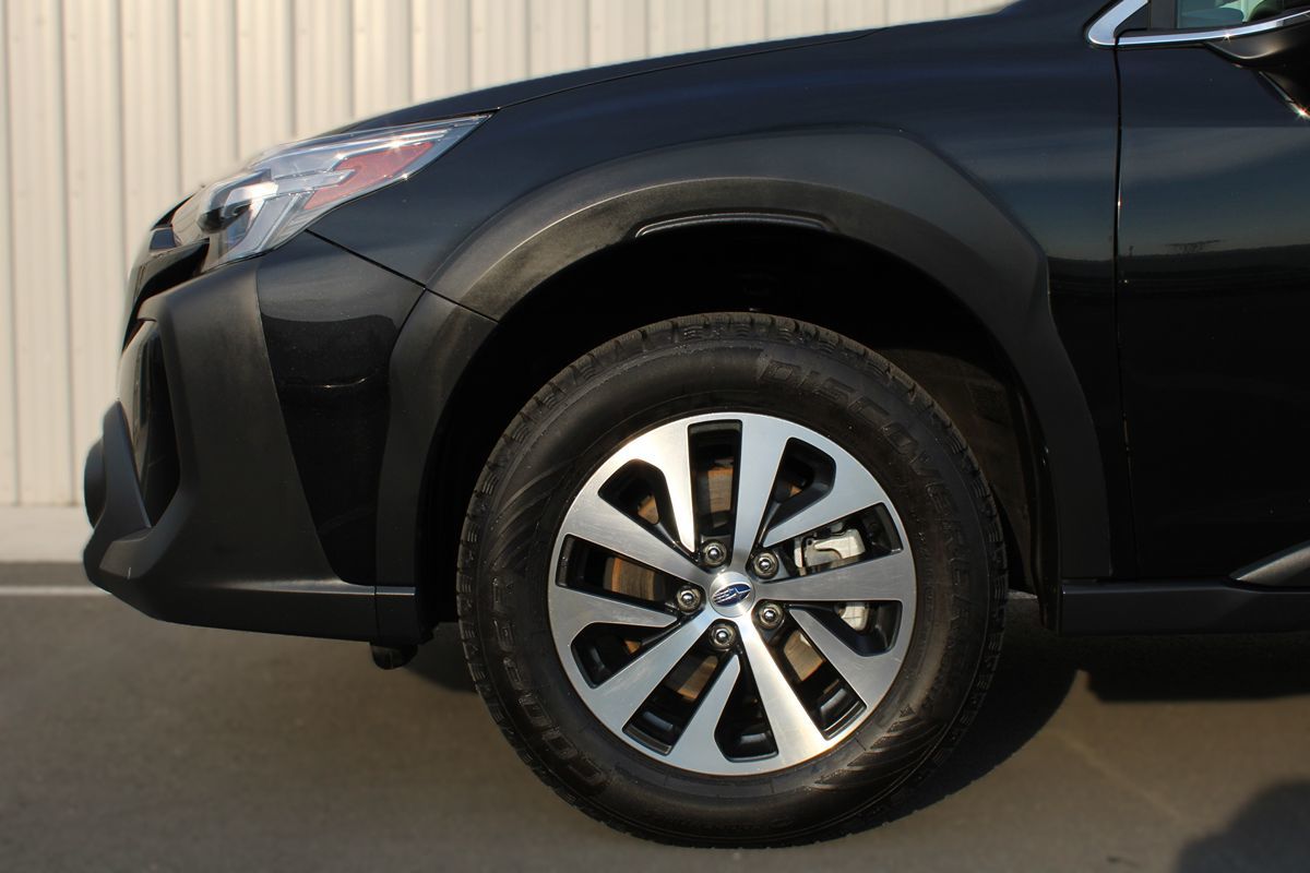 2023 Subaru Outback Premium photo 5