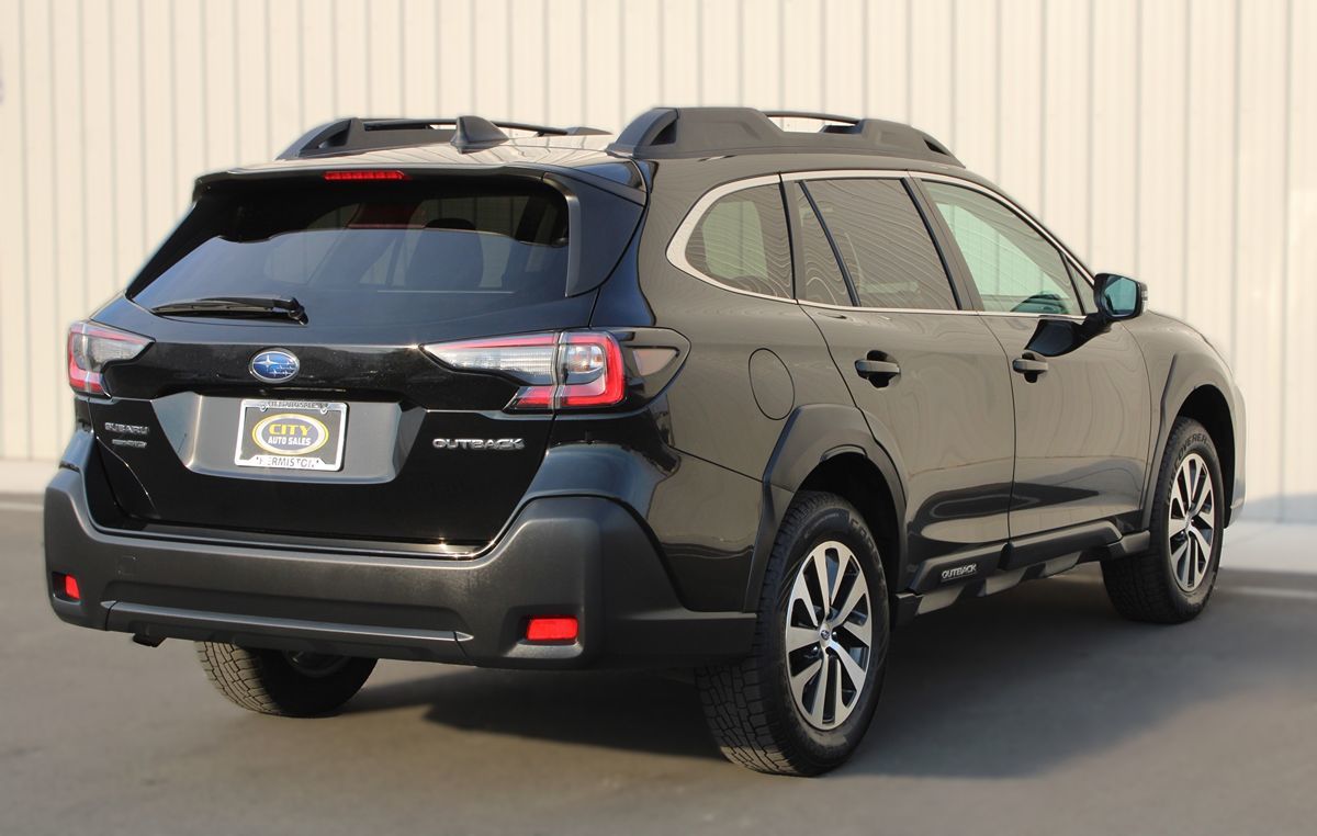 2023 Subaru Outback Premium photo 8