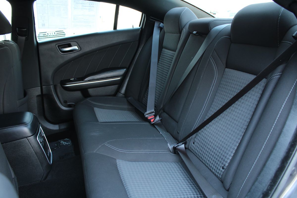 2023 Dodge Charger SXT photo 16