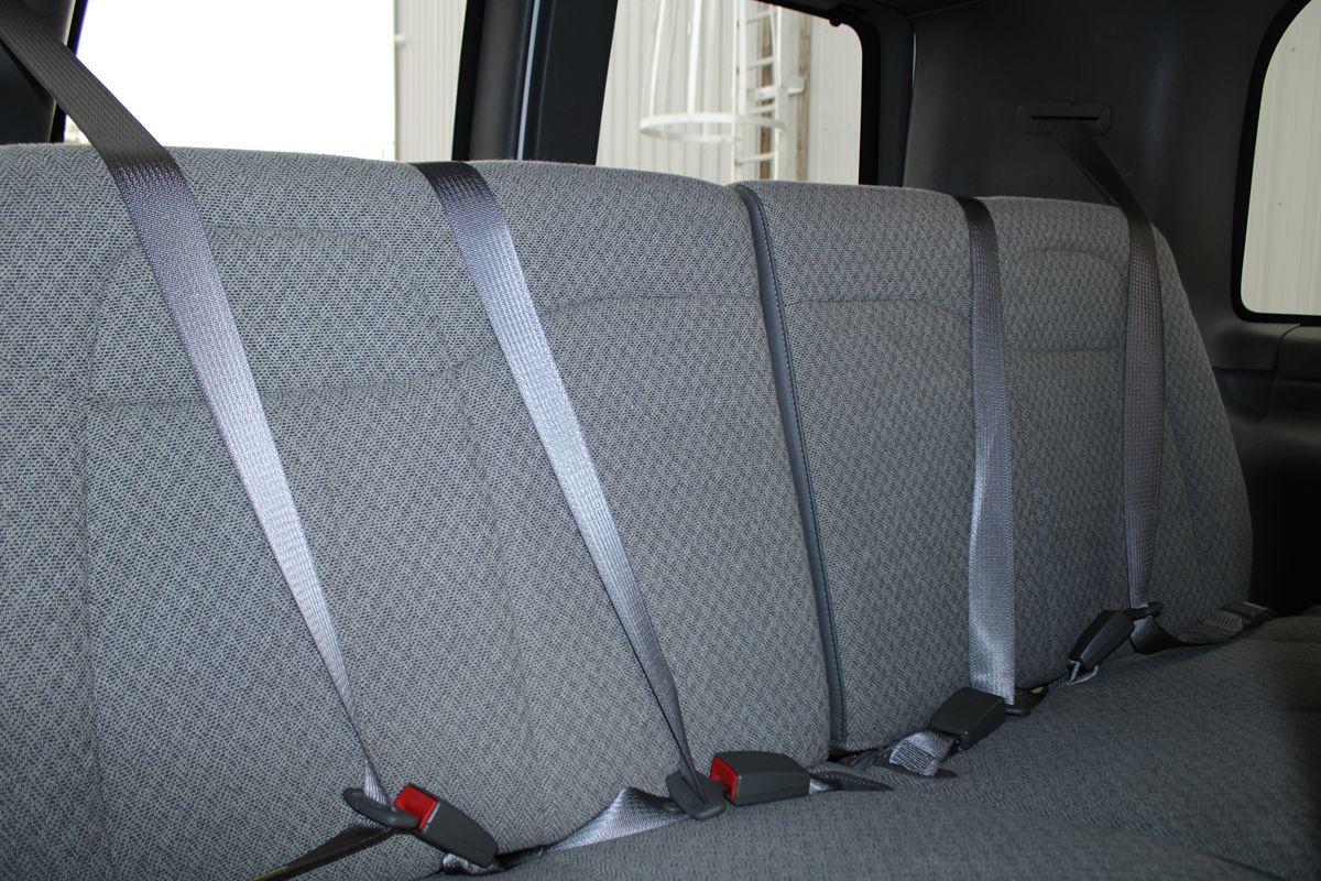 2020 Chevrolet Express Passenger LT photo 16