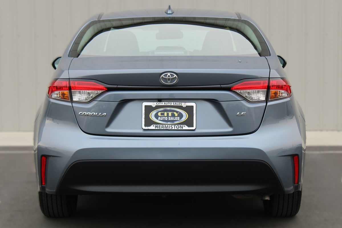 2024 Toyota Corolla LE photo 7