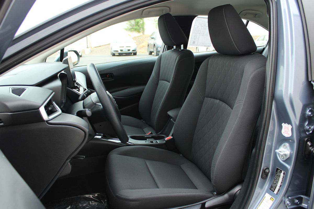 2024 Toyota Corolla LE photo 15