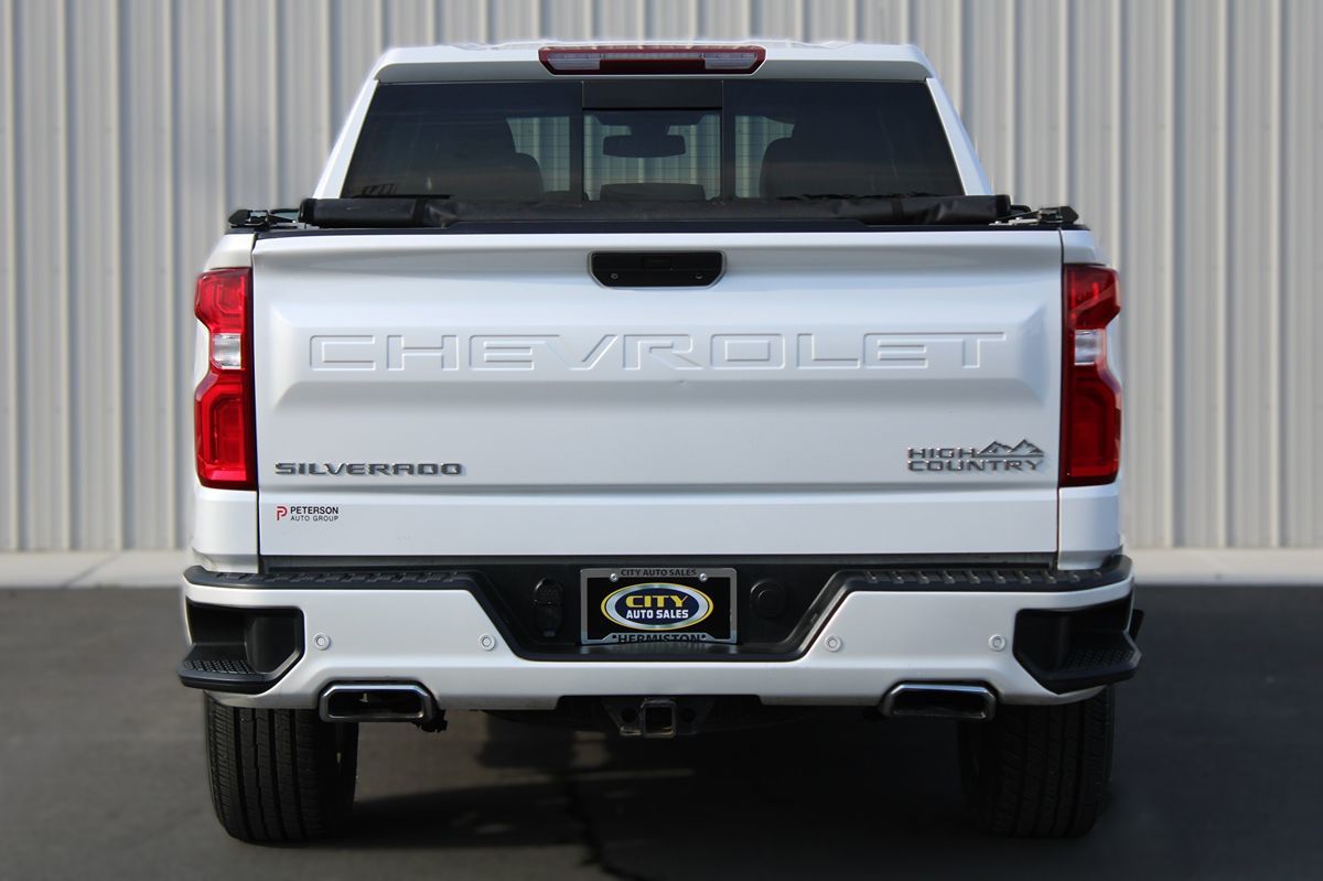 2020 Chevrolet Silverado 1500 High Country photo 2