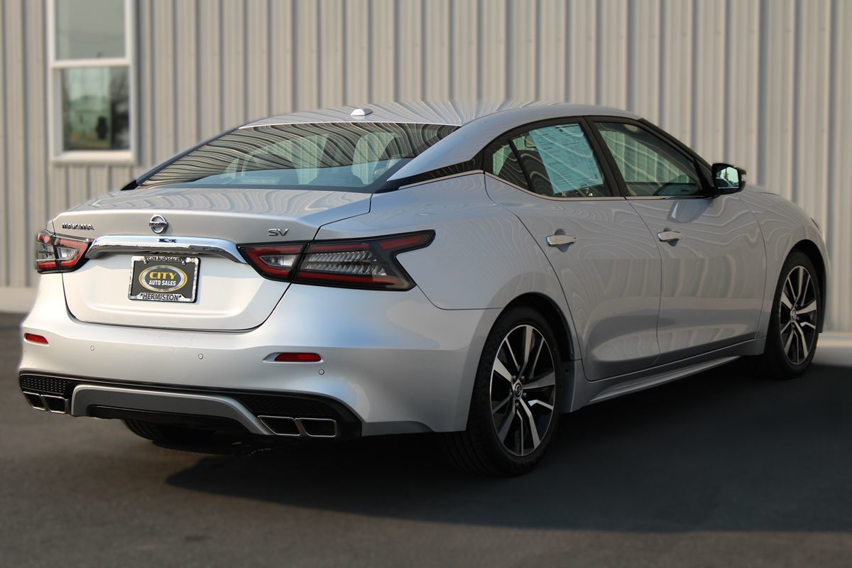 2021 Nissan Maxima SV photo 8