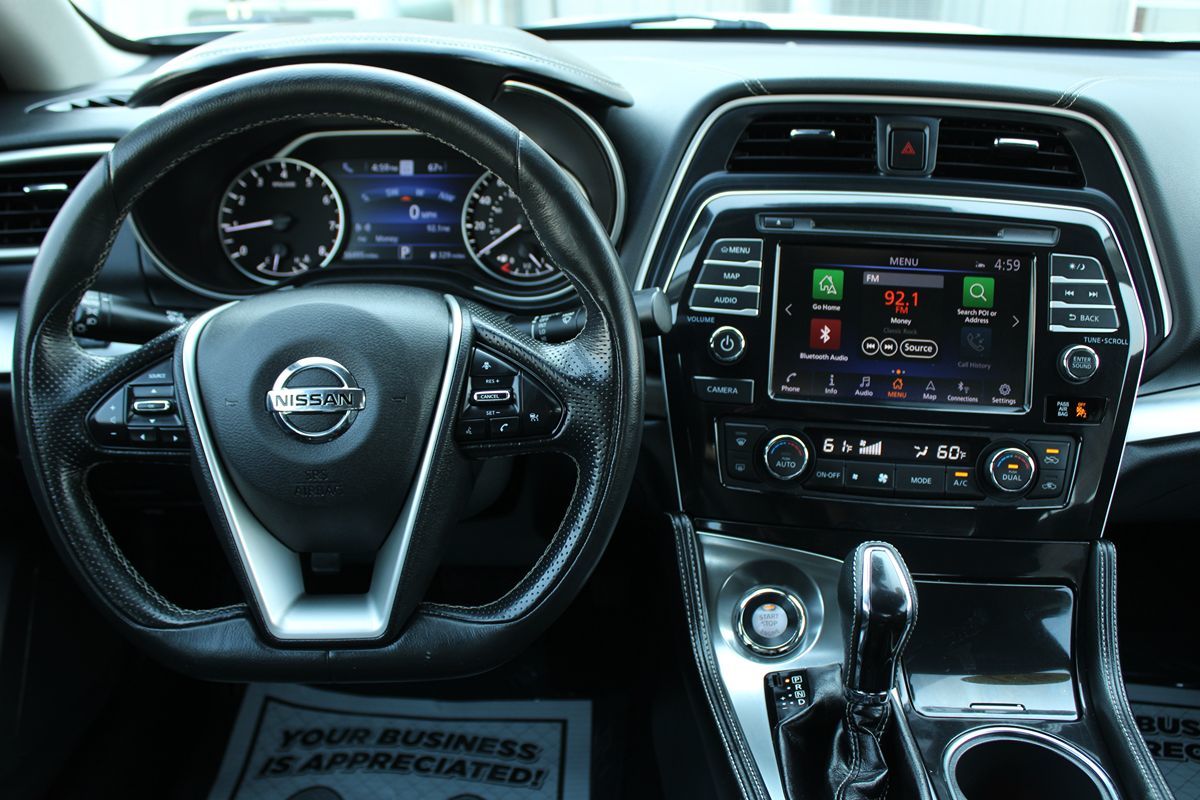2021 Nissan Maxima SV photo 13