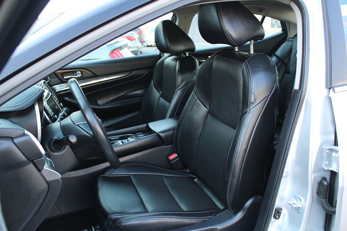 2021 Nissan Maxima SV photo 15