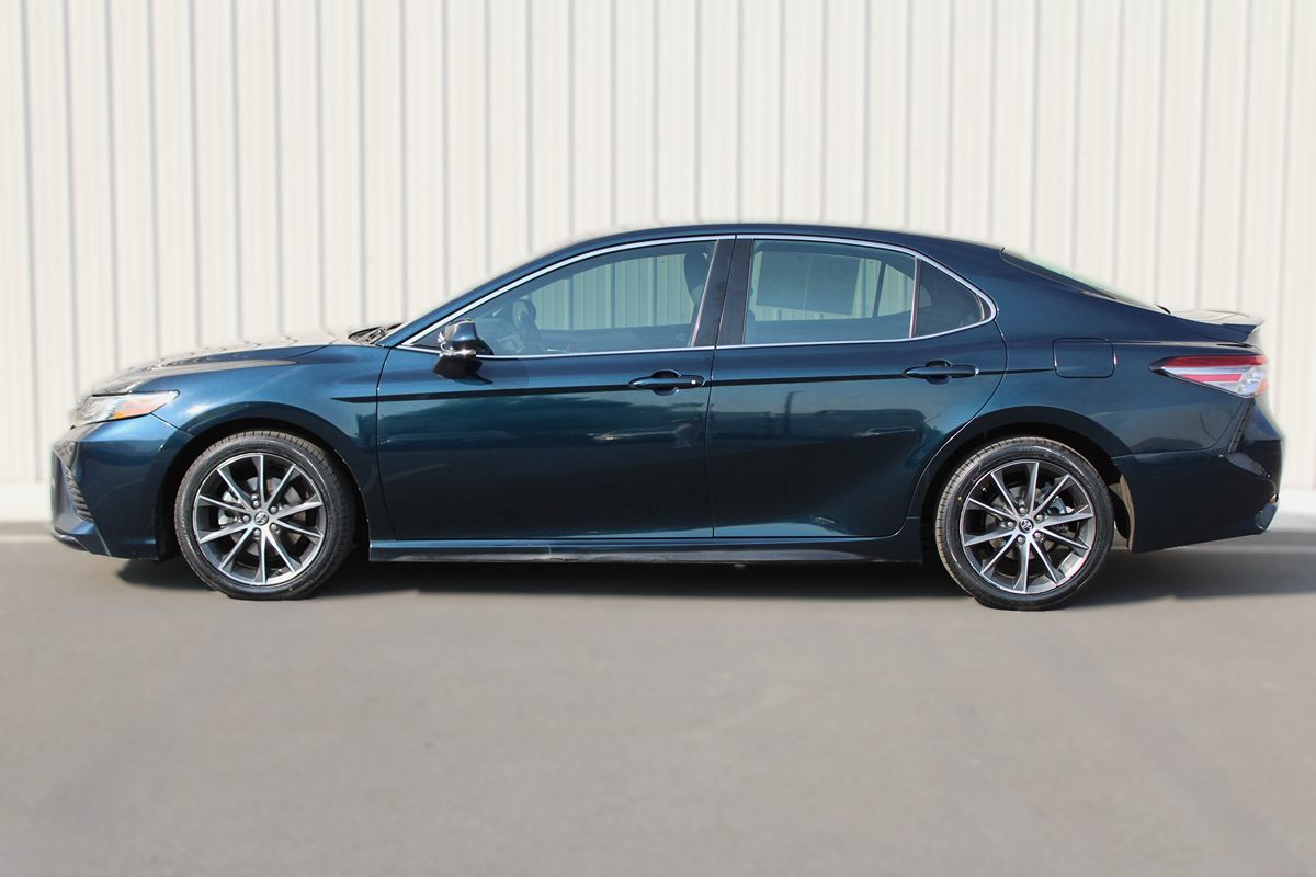 2018 Toyota Camry XSE photo 4