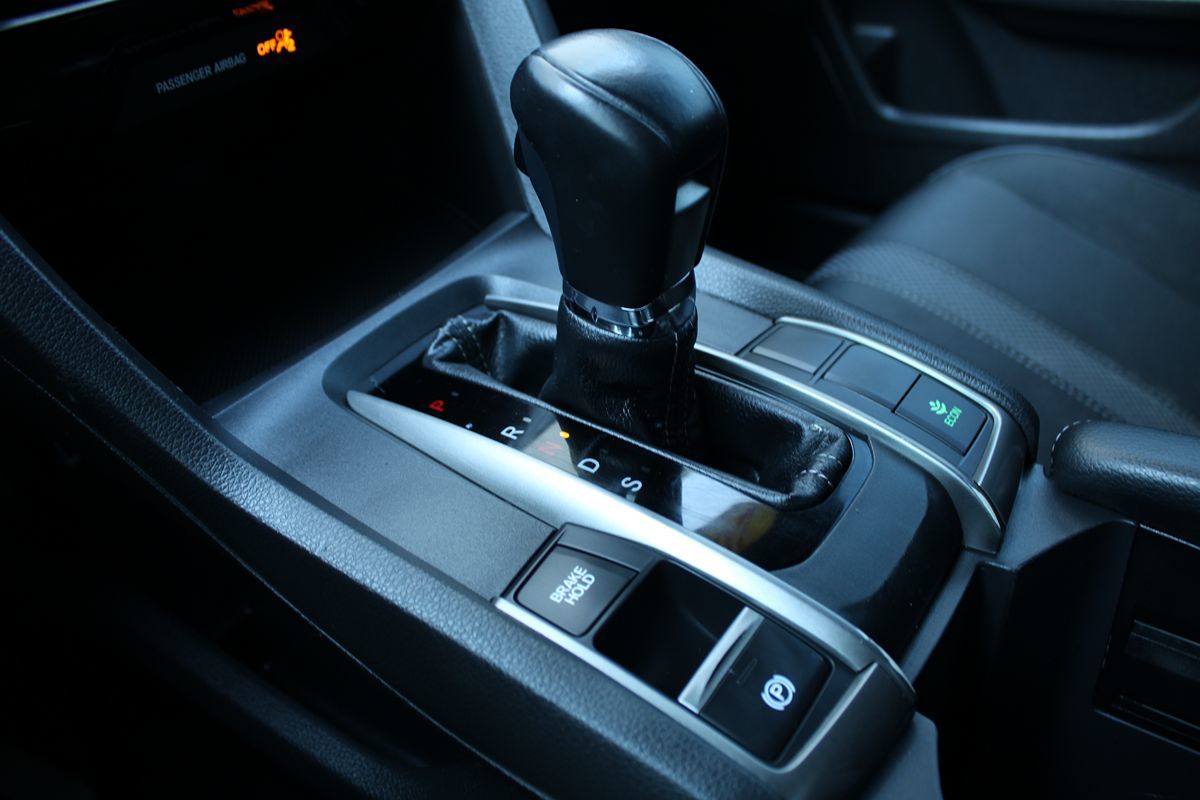 2021 Honda Civic Hatchback Sport photo 28