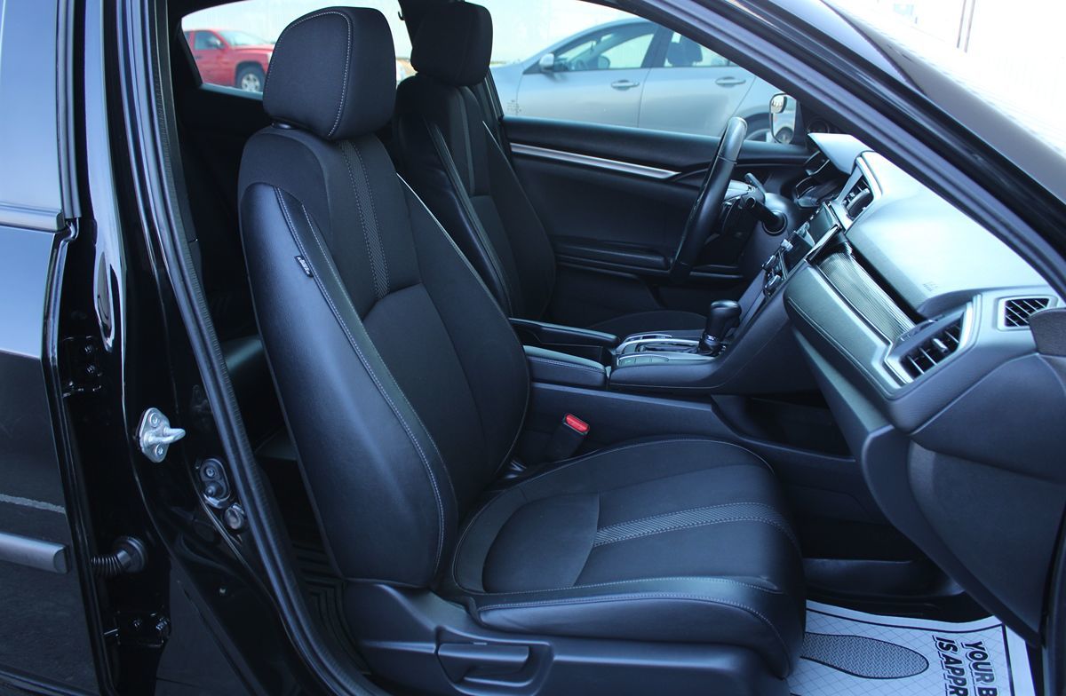 2021 Honda Civic Hatchback Sport photo 21