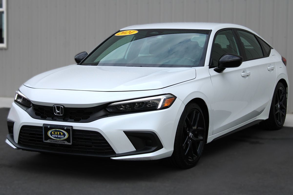 2024 Honda Civic Hatchback Sport photo 3