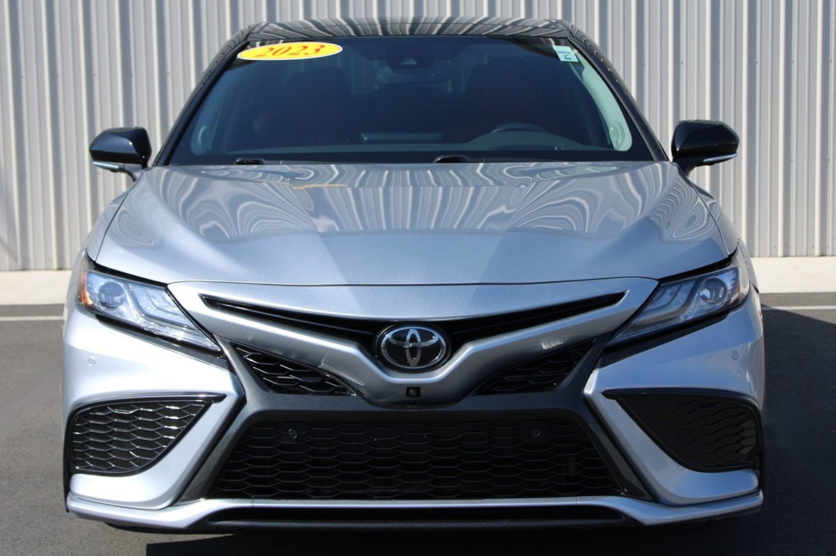2023 Toyota Camry XSE photo 2