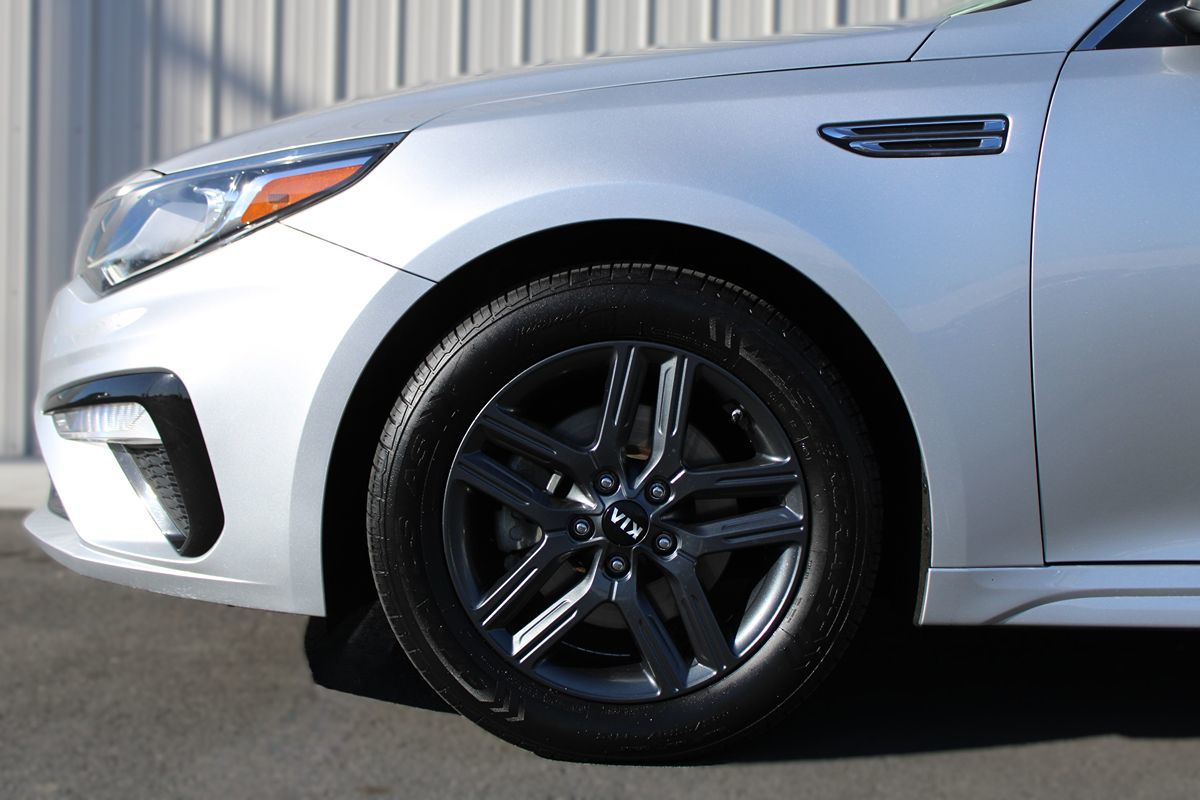 2020 Kia Optima LX SE photo 4
