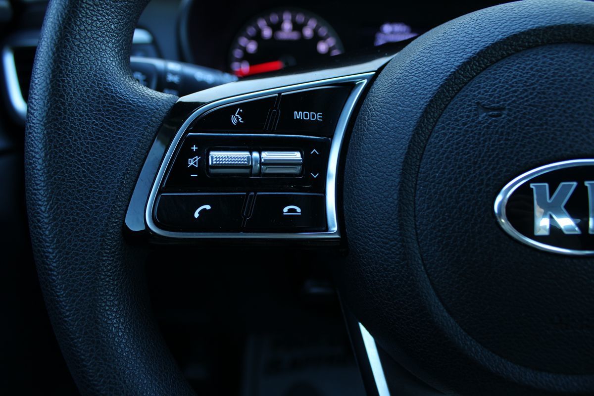 2020 Kia Optima LX SE photo 9
