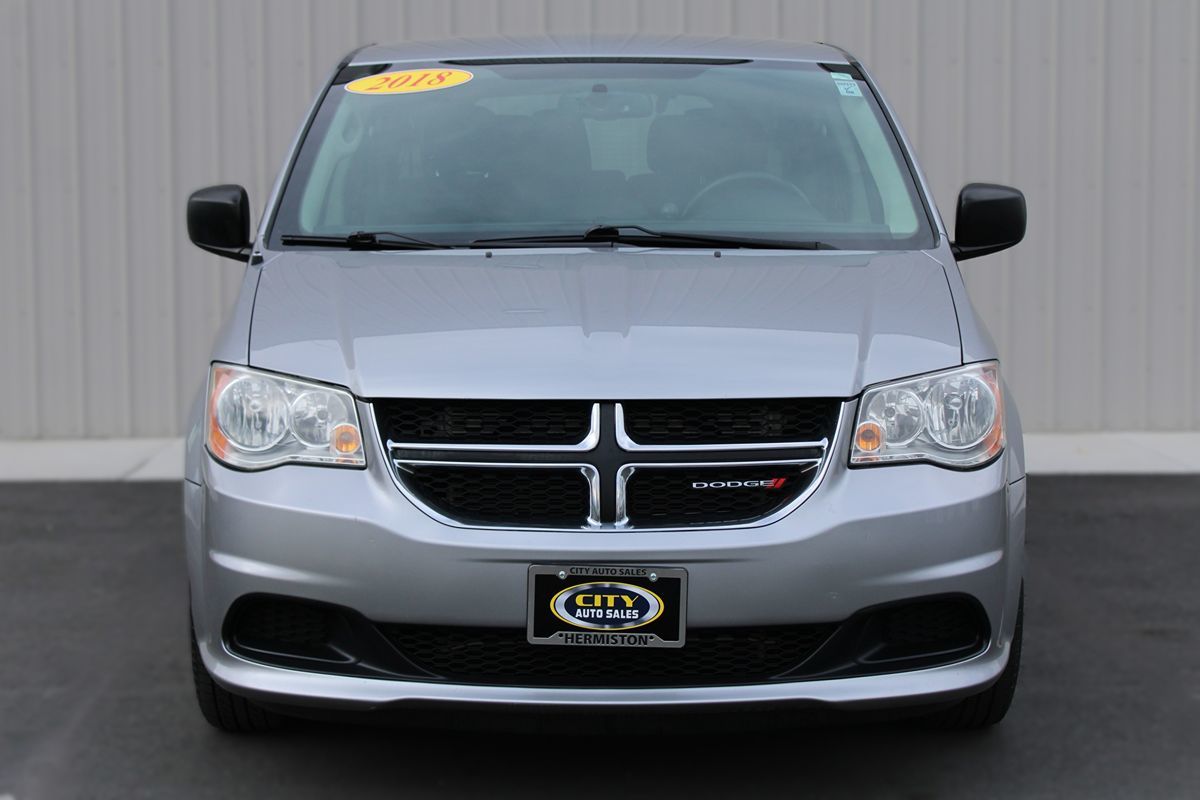 2018 Dodge Grand Caravan SE photo 2