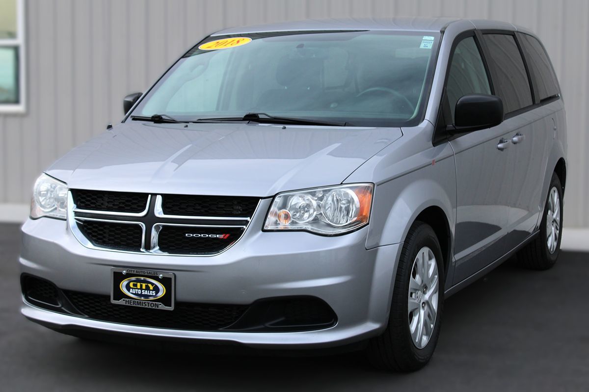 2018 Dodge Grand Caravan SE photo 3
