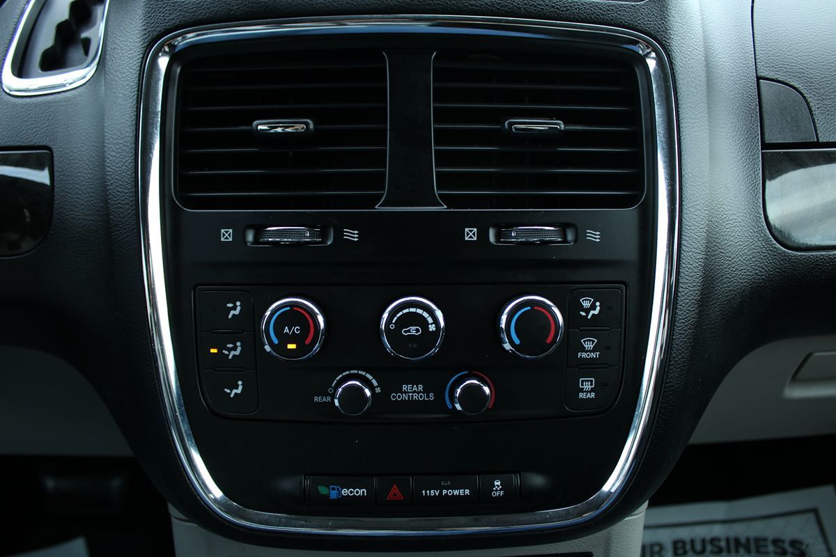2018 Dodge Grand Caravan SE photo 26