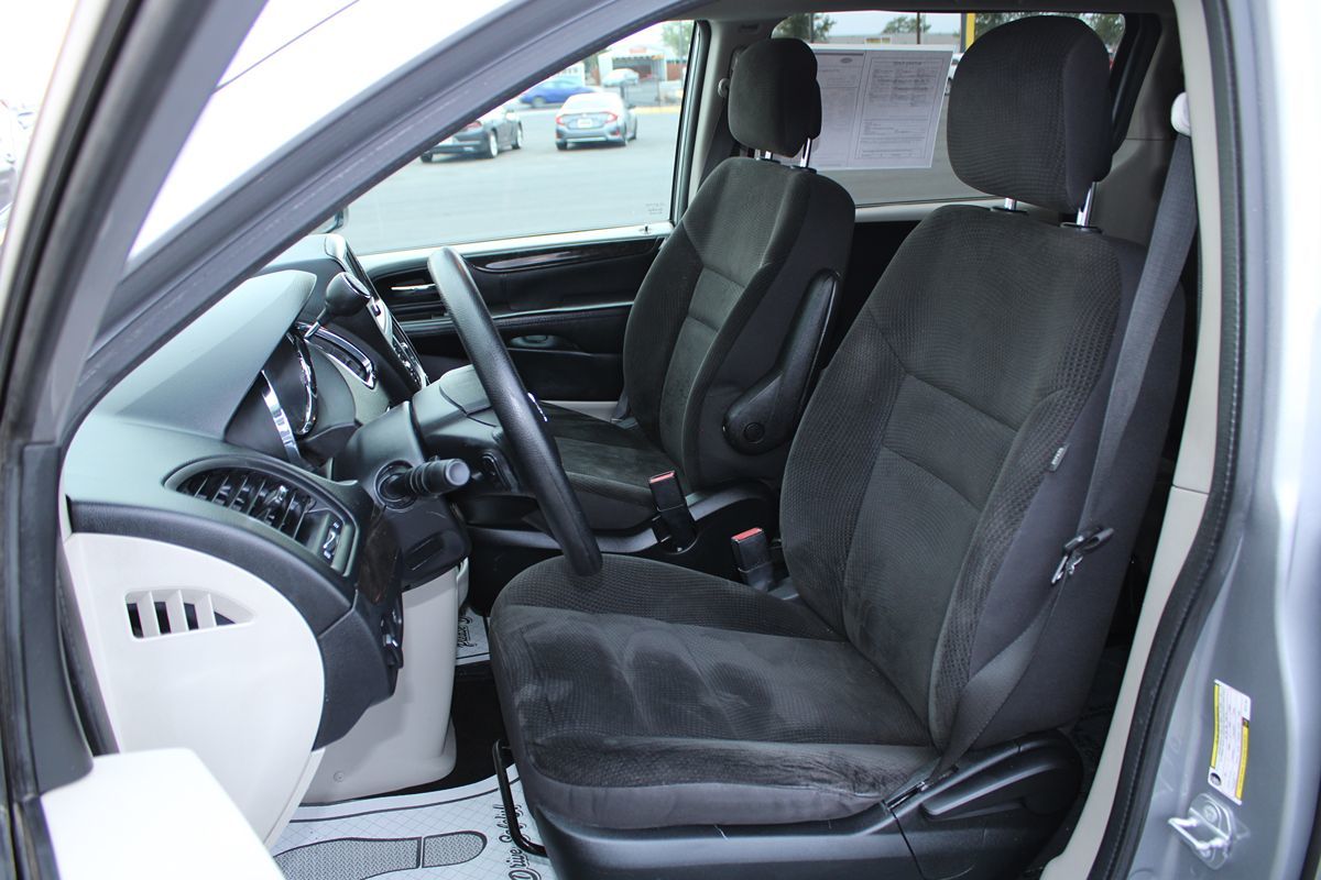 2018 Dodge Grand Caravan SE photo 17