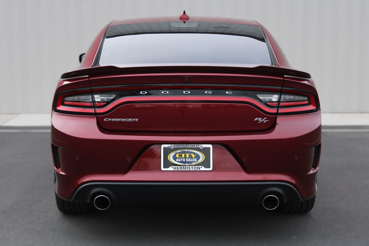2022 Dodge Charger R/T Plus photo 7