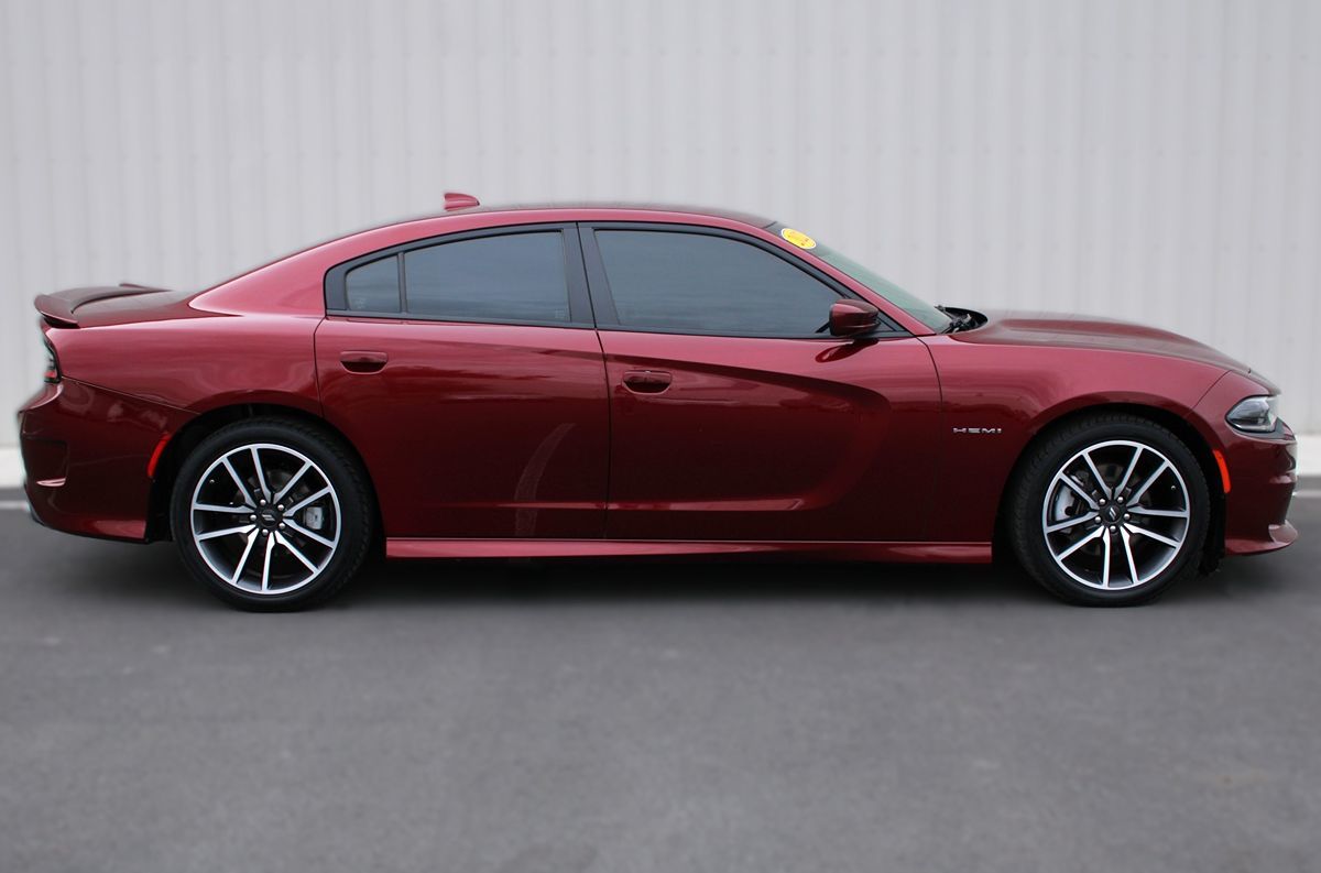 2022 Dodge Charger R/T Plus photo 9