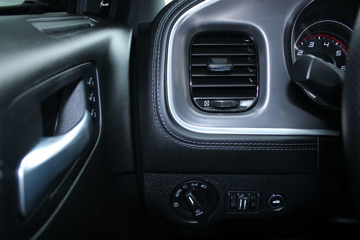 2022 Dodge Charger R/T Plus photo 21