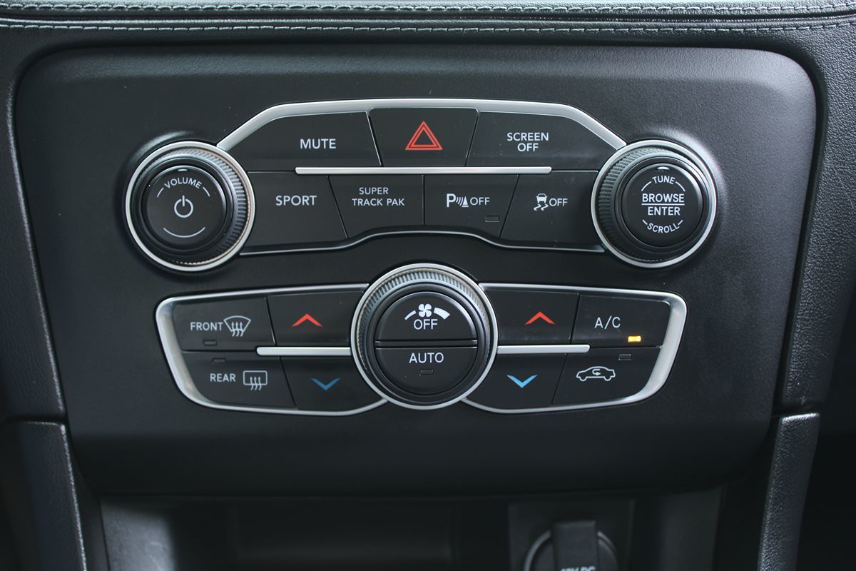 2022 Dodge Charger R/T Plus photo 24