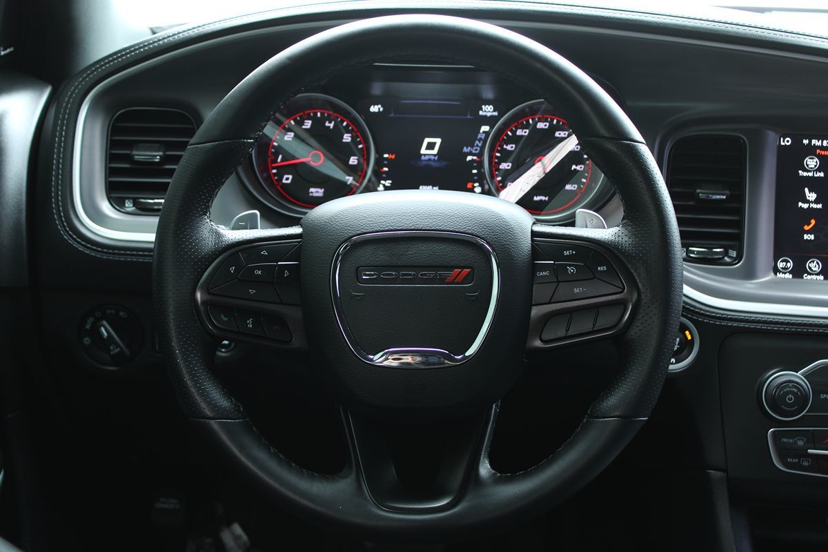 2022 Dodge Charger R/T Plus photo 13