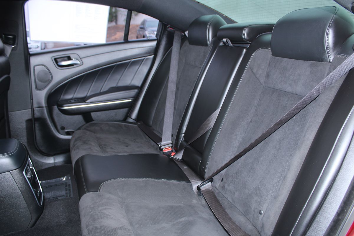 2022 Dodge Charger R/T Plus photo 17