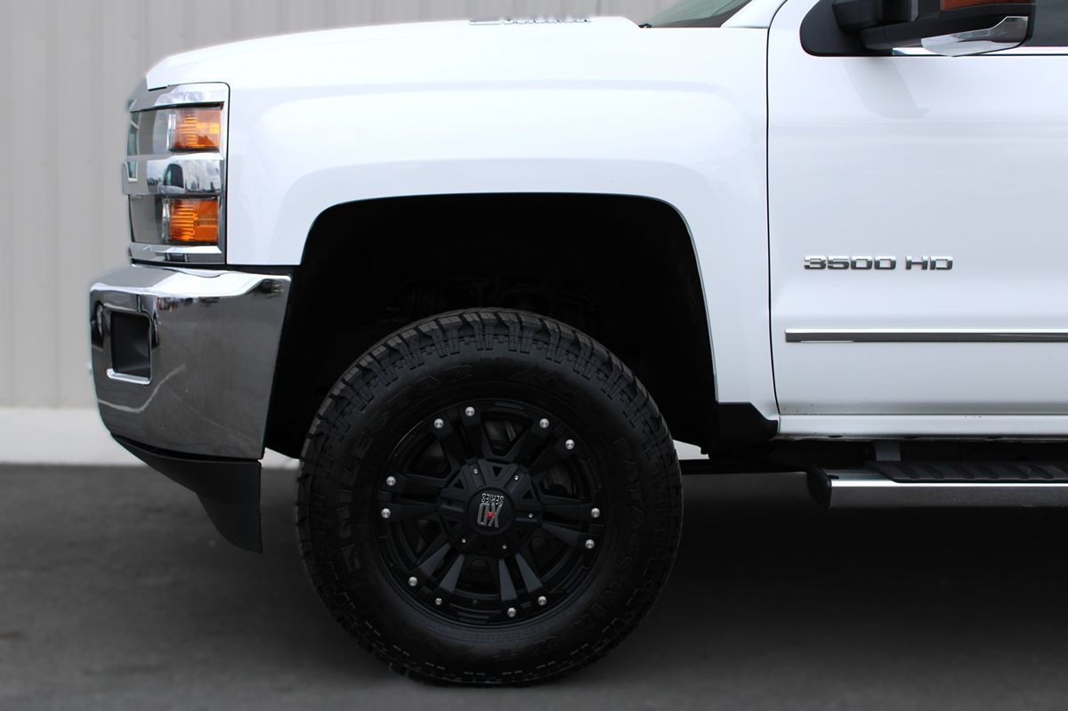 2016 Chevrolet Silverado 3500HD LTZ photo 5