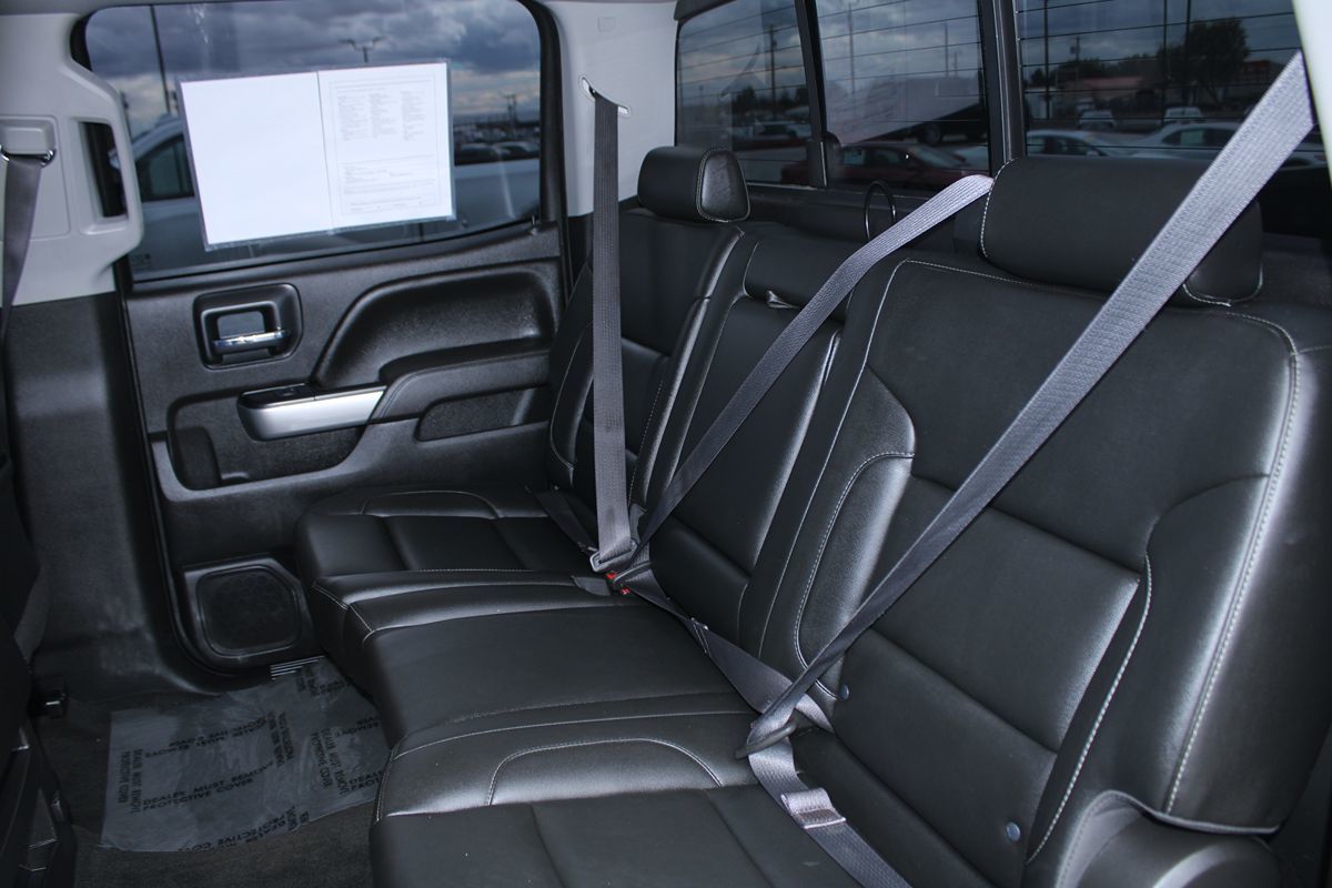 2016 Chevrolet Silverado 3500HD LTZ photo 17