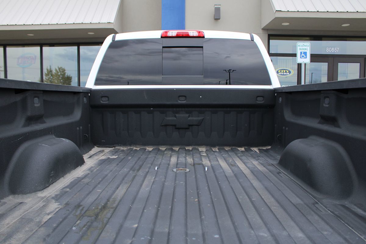 2016 Chevrolet Silverado 3500HD LTZ photo 29