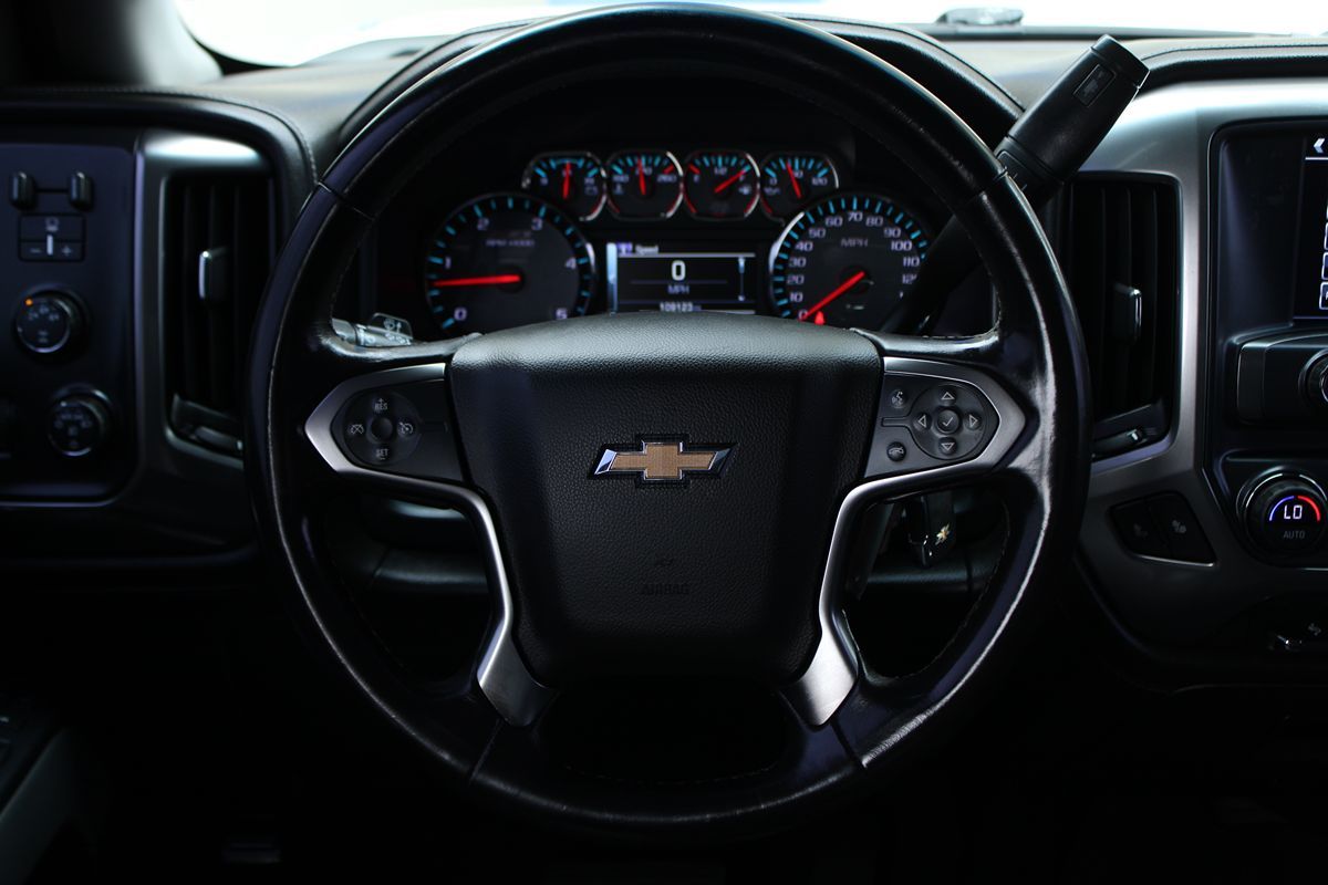2016 Chevrolet Silverado 3500HD LTZ photo 13