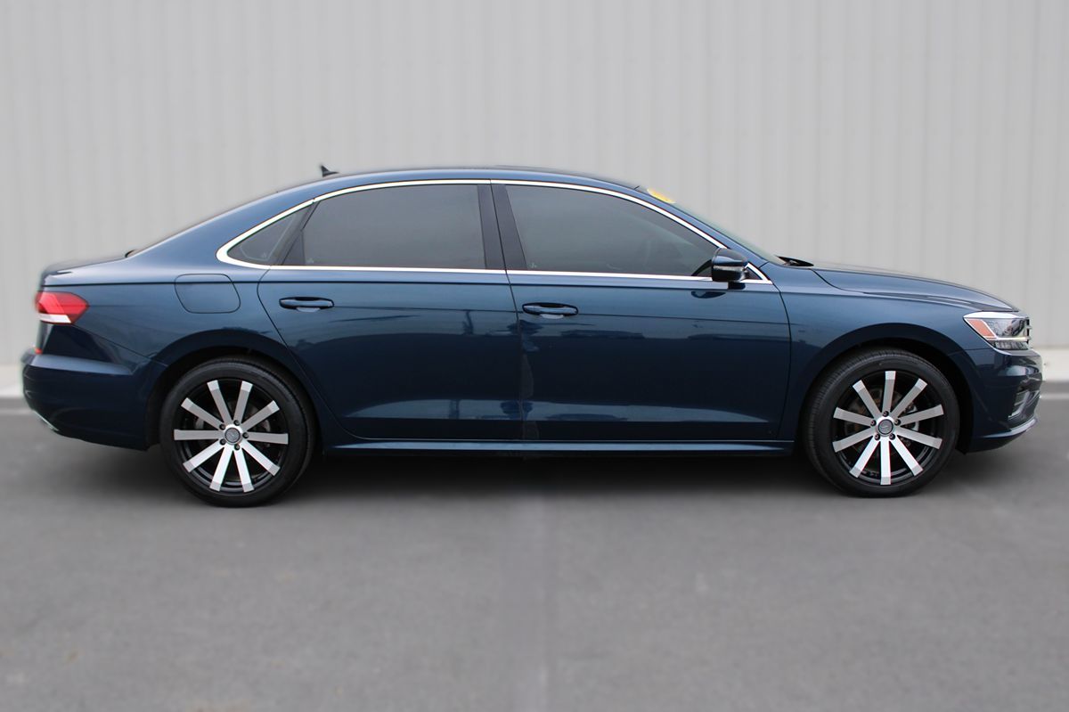 2021 Volkswagen Passat 2.0T SE photo 9