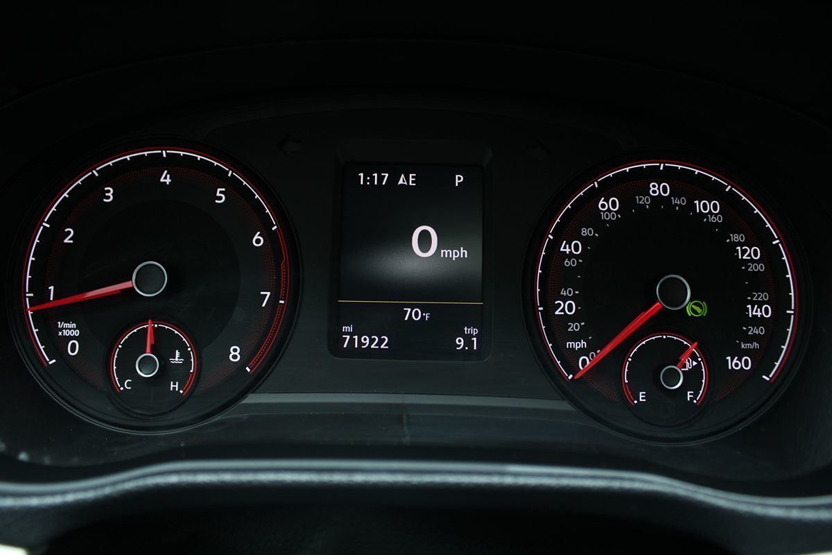 2021 Volkswagen Passat 2.0T SE photo 15