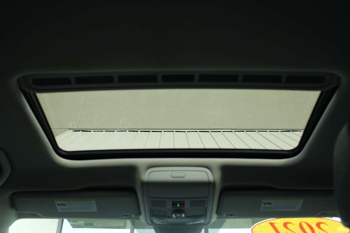2021 Volkswagen Passat 2.0T SE photo 31