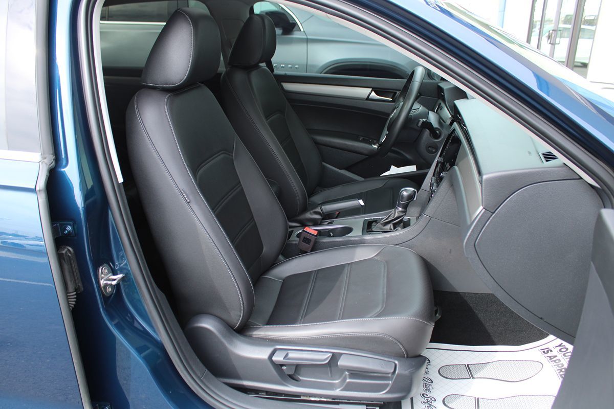 2021 Volkswagen Passat 2.0T SE photo 18