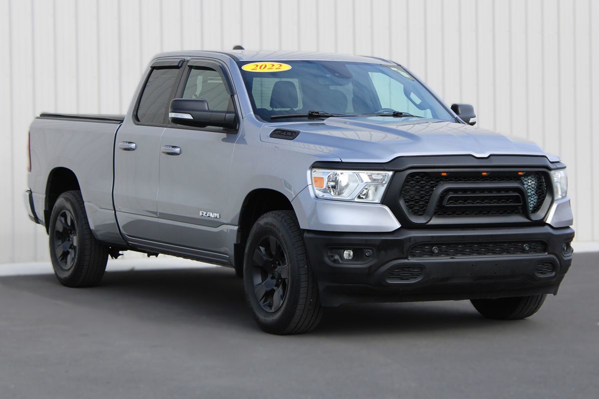 2022 RAM 1500 Big Horn/Lone Star 4x4 Quad Cab 6'4's photo
