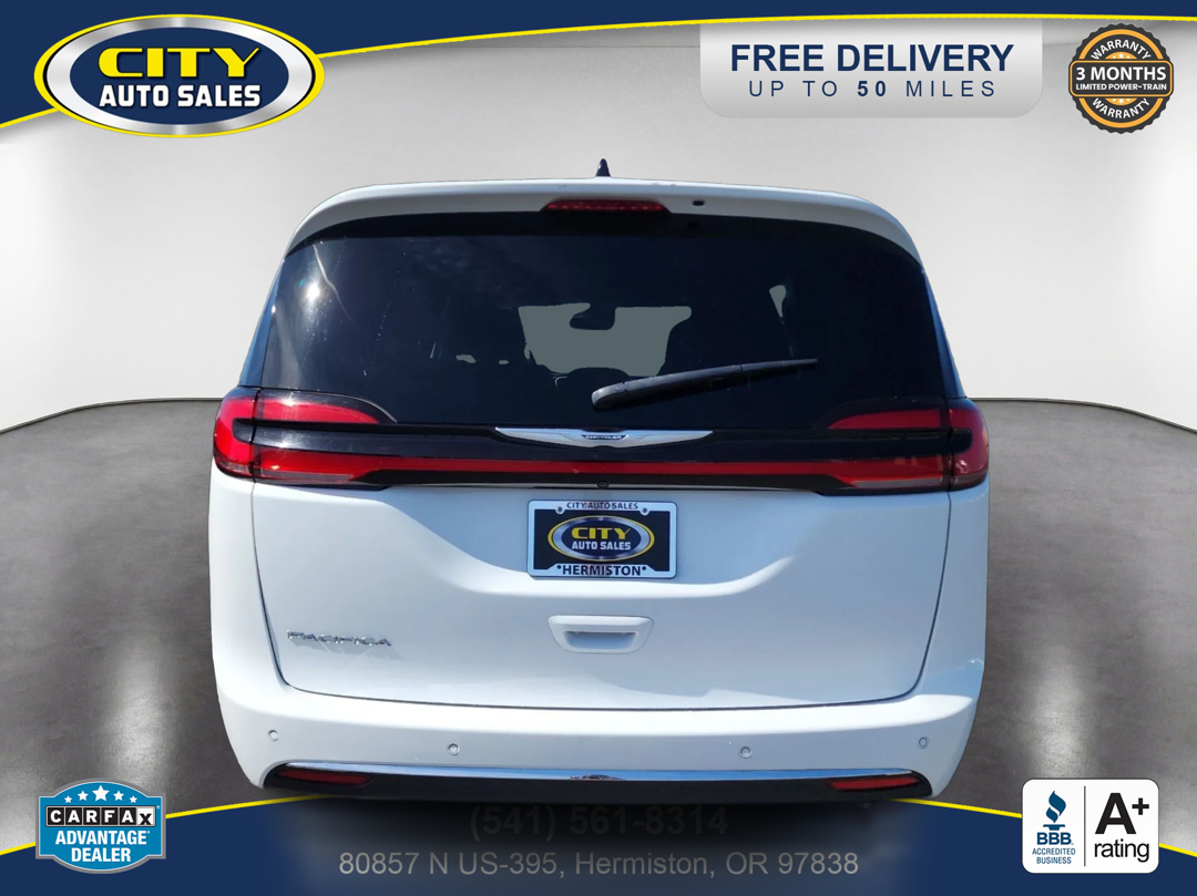 2023 Chrysler Pacifica Touring - Photo 6