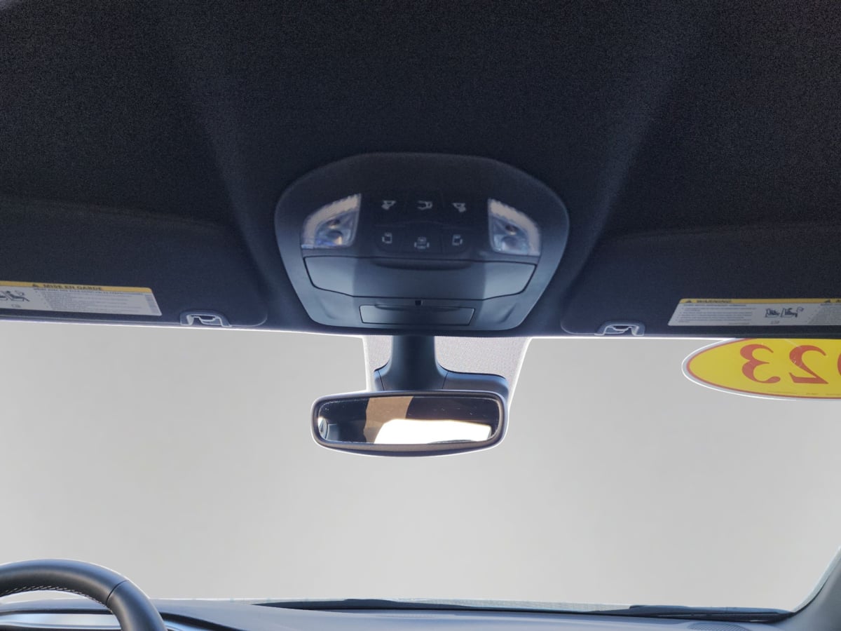 2023 Chrysler Pacifica Touring - Photo 15