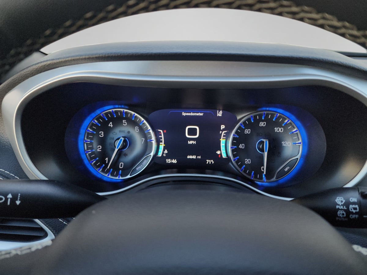 2023 Chrysler Pacifica Touring - Photo 16
