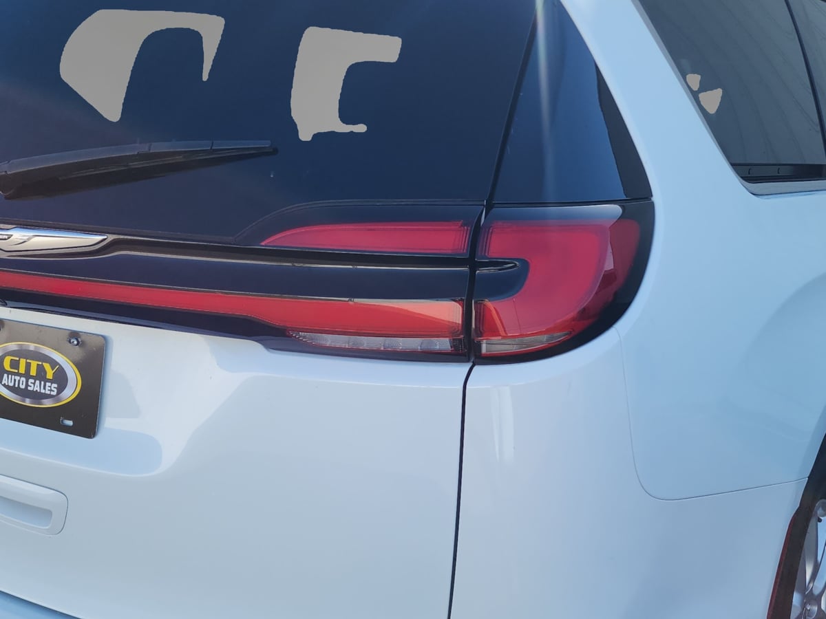 2023 Chrysler Pacifica Touring - Photo 30
