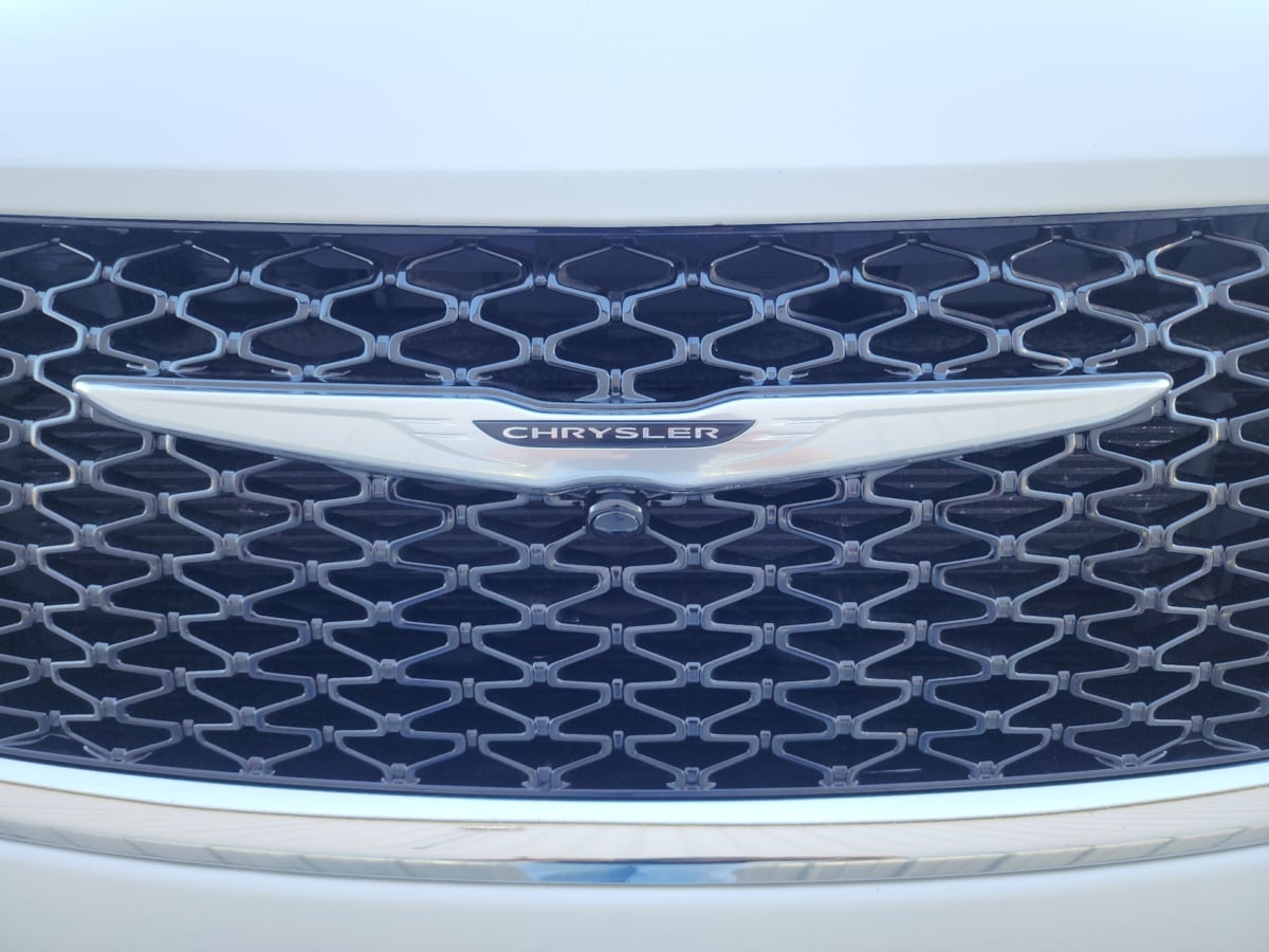 2023 Chrysler Pacifica Touring - Photo 33