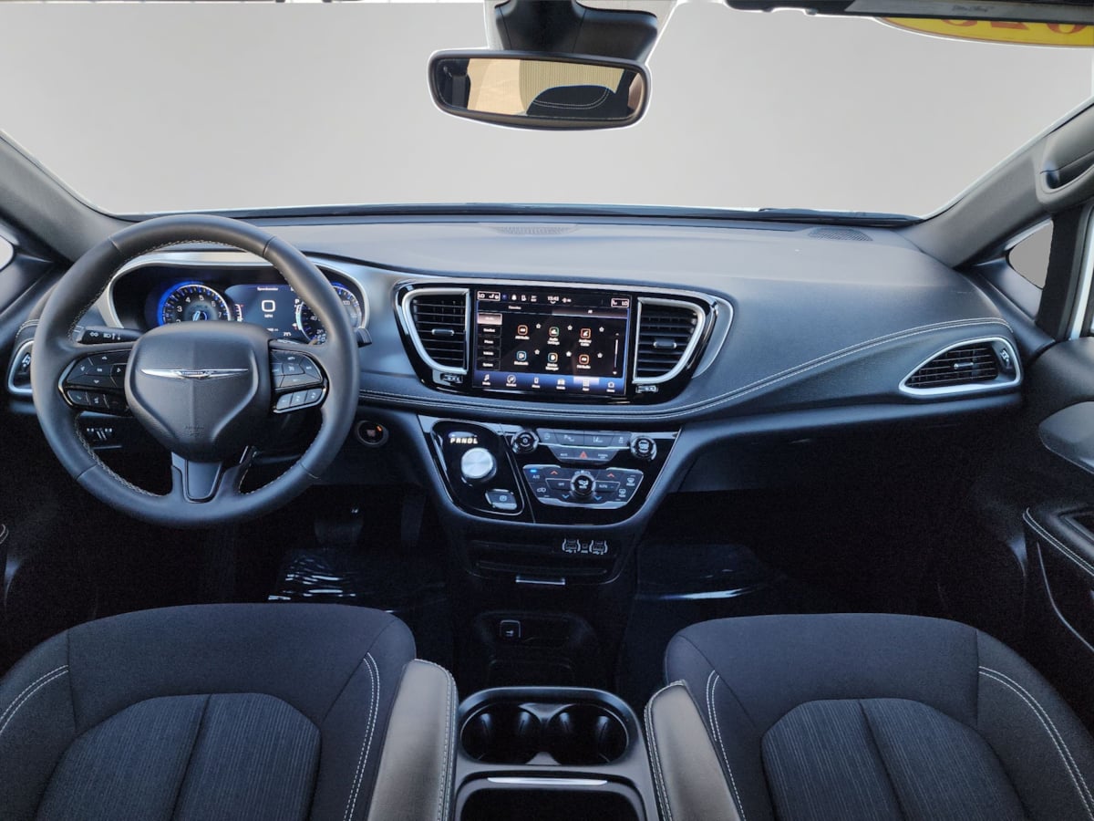 2023 Chrysler Pacifica Touring - Photo 34
