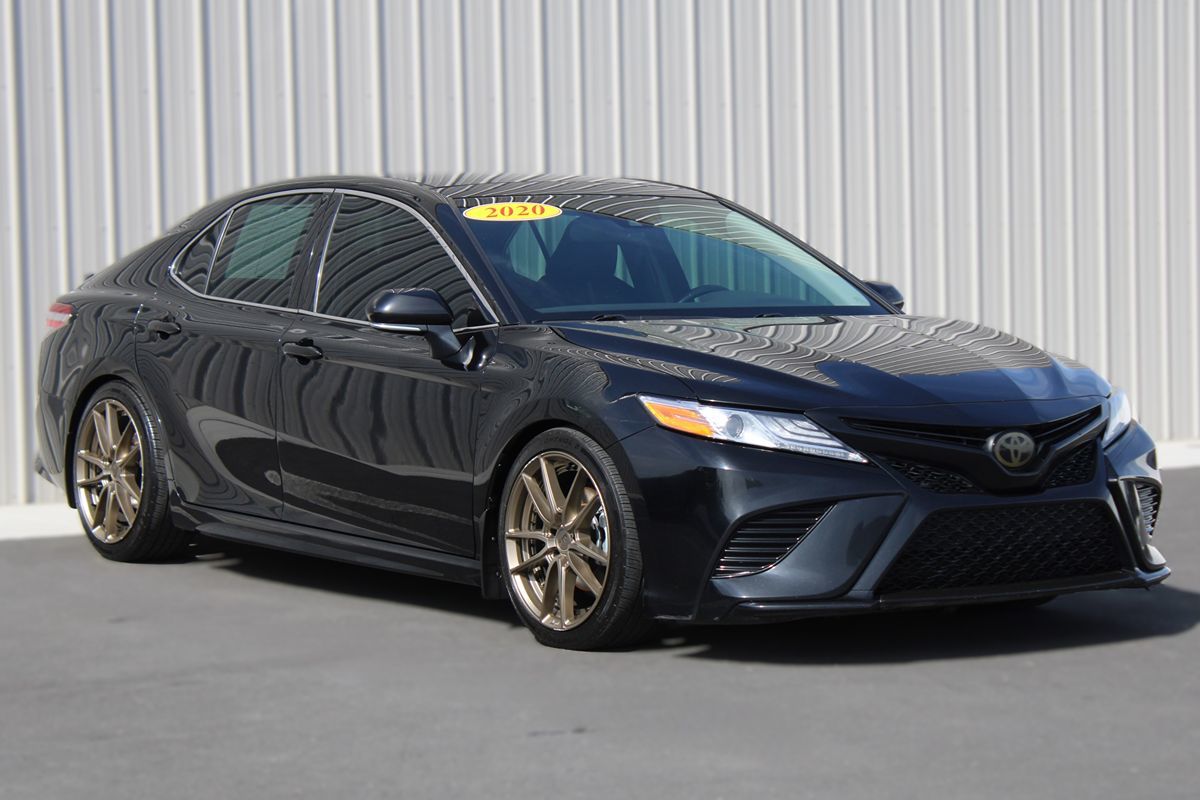 2020 Toyota Camry 2.5 Auto XSE's photo