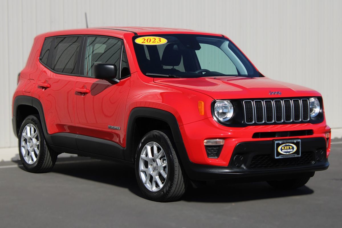 2023 Jeep Renegade Latitude 4x4's photo