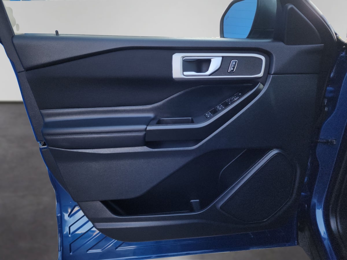 2020 Ford Explorer XLT - Photo 10