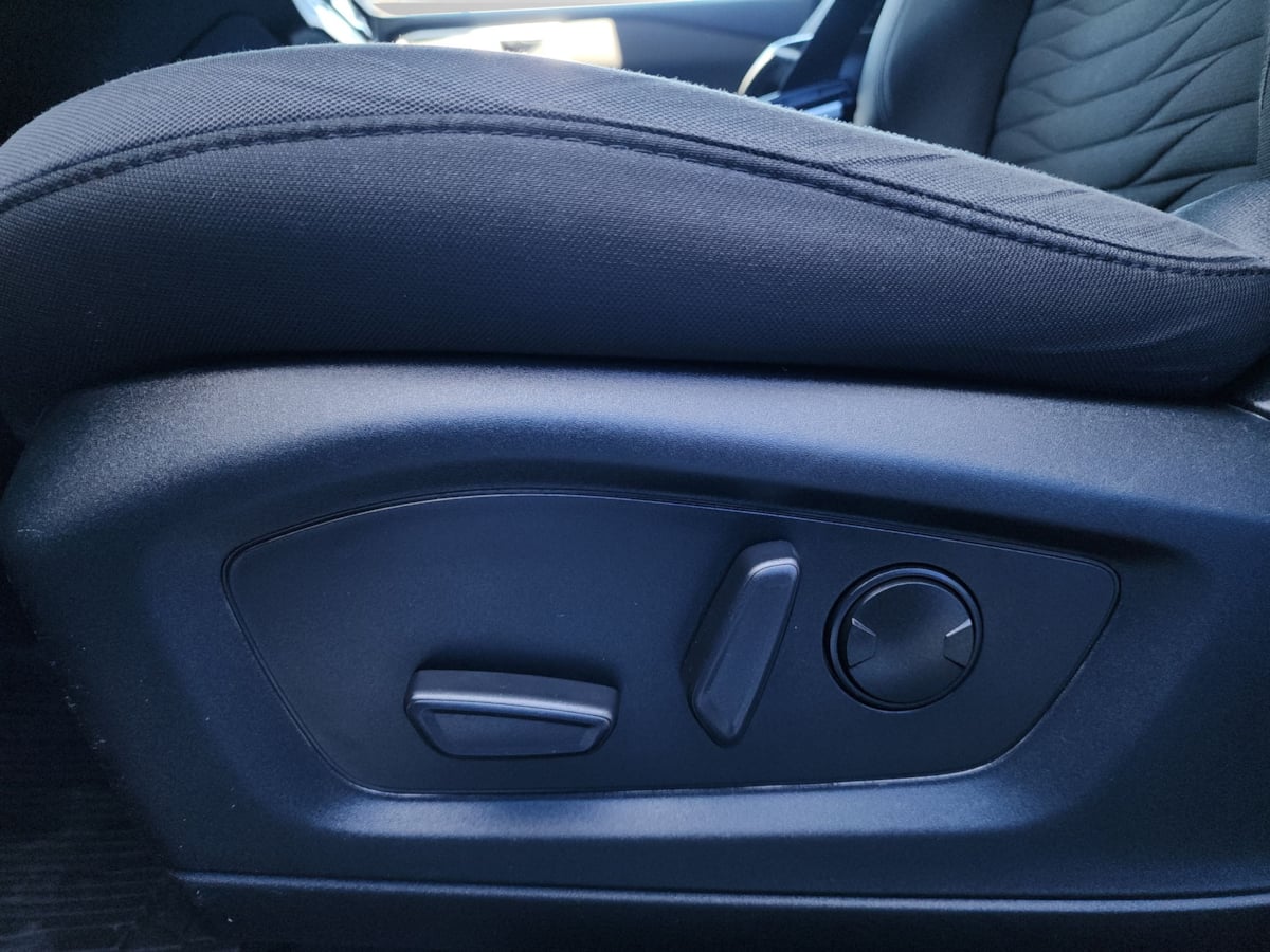 2020 Ford Explorer XLT - Photo 26