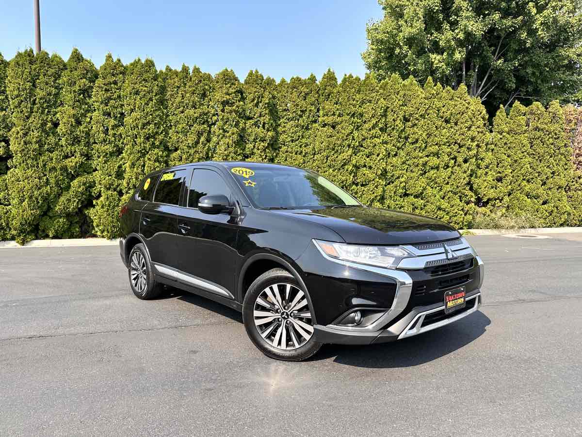 2019 Mitsubishi Outlander SE